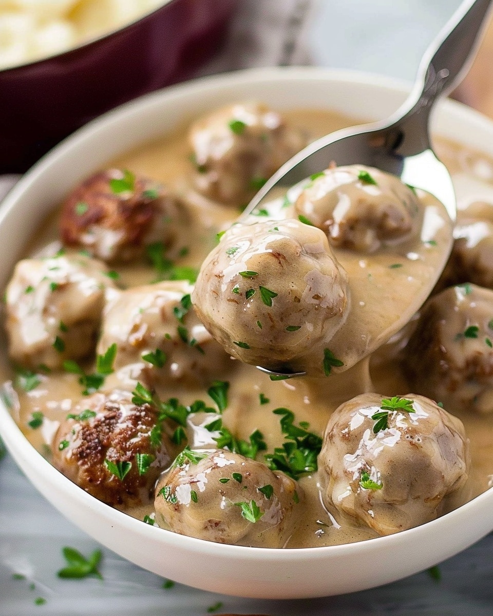 Slow Cooker Swedish Meatballs