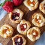 Puff Pastry Appetizers with Goat Cheese and Jam